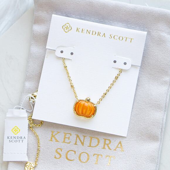 Kendra Scott Jewelry - Kendra Scott Pumpkin Gold Short Pendant Necklace in Orange Mother-of-Pearl